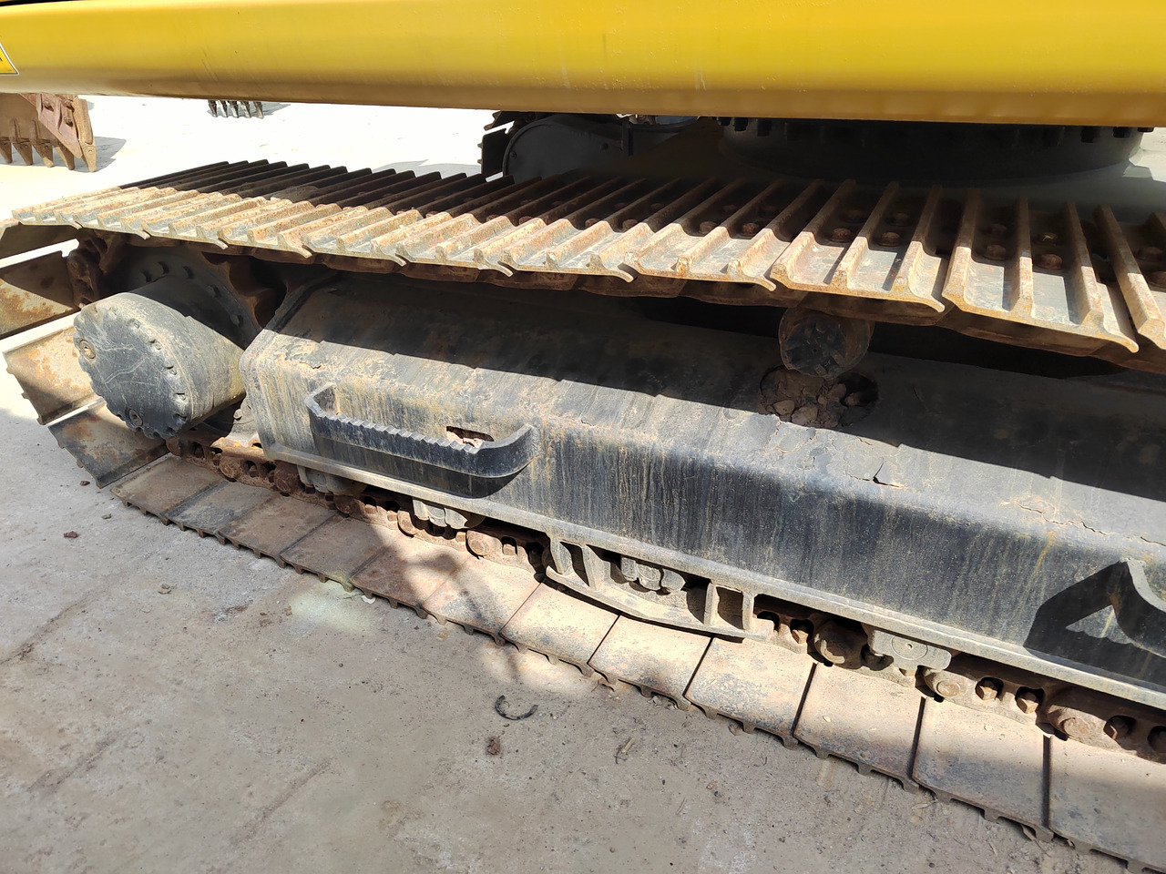 CATERPILLAR 318D - حفارات زحافة: صور 5 CATERPILLAR 318D - حفارات زحافة: صور 5