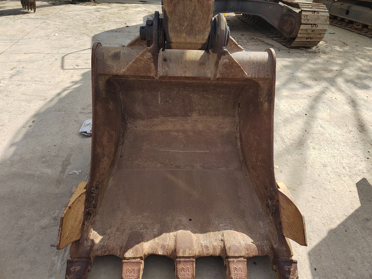 CATERPILLAR 318D - حفارات زحافة: صور 4 CATERPILLAR 318D - حفارات زحافة: صور 4