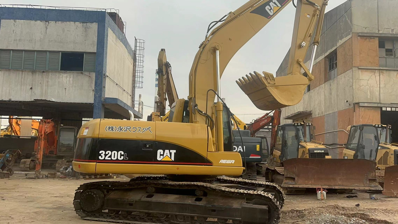 CATERPILLAR 320C - حفارات زحافة: صور 1 CATERPILLAR 320C - حفارات زحافة: صور 1
