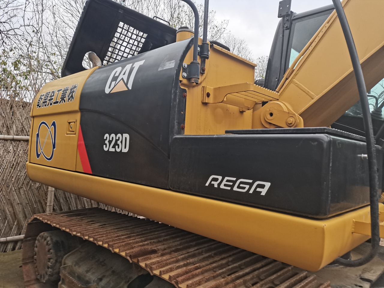 CATERPILLAR 323D - حفارات زحافة: صور 4 CATERPILLAR 323D - حفارات زحافة: صور 4