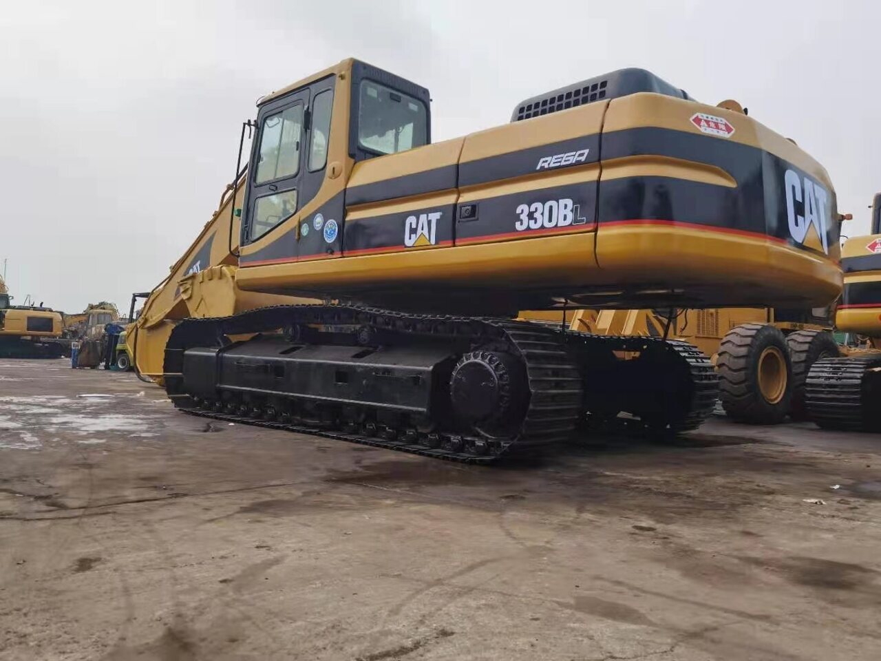 CATERPILLAR 330BL- crawler excavator - حفارات زحافة: صور 1 CATERPILLAR 330BL- crawler excavator - حفارات زحافة: صور 1