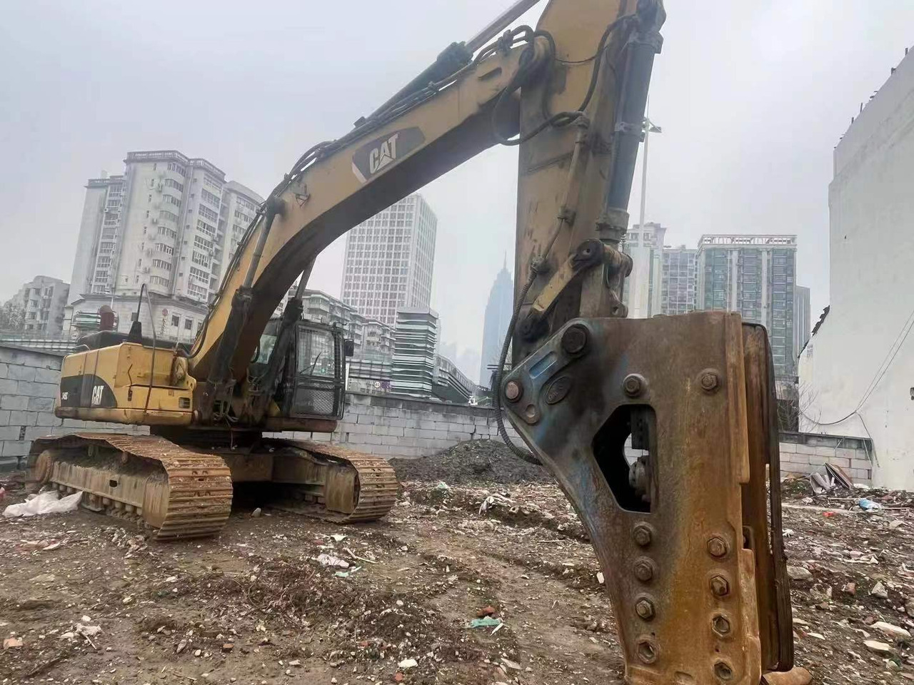CATERPILLAR 345B - حفارات زحافة: صور 2 CATERPILLAR 345B - حفارات زحافة: صور 2