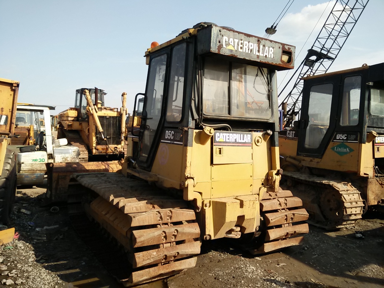 CATERPILLAR D5C - بلدوزر: صور 3 CATERPILLAR D5C - بلدوزر: صور 3