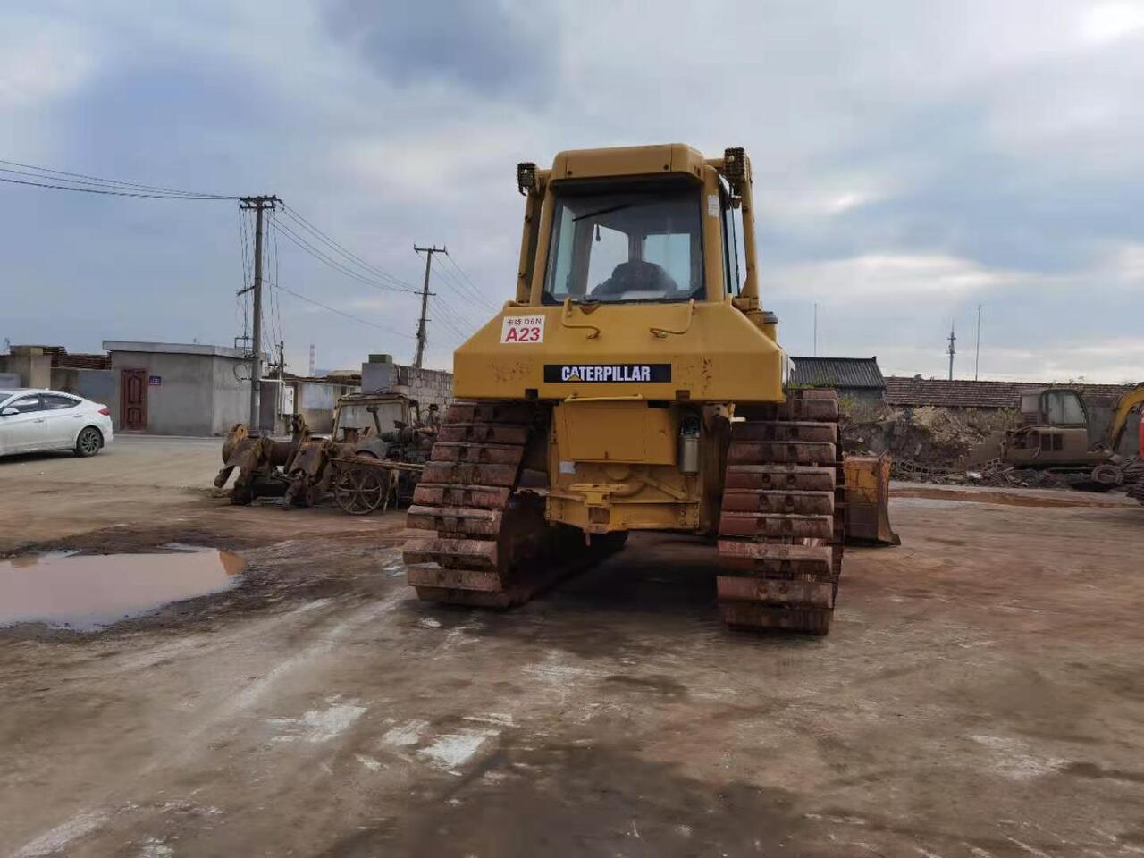 CATERPILLAR D6N - بلدوزر: صور 3 CATERPILLAR D6N - بلدوزر: صور 3