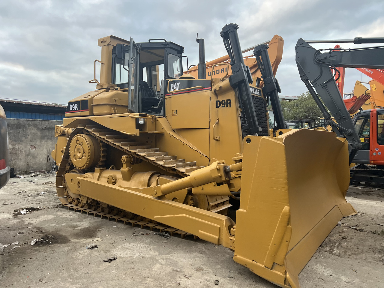 CATERPILLAR D9R - بلدوزر: صور 5 CATERPILLAR D9R - بلدوزر: صور 5