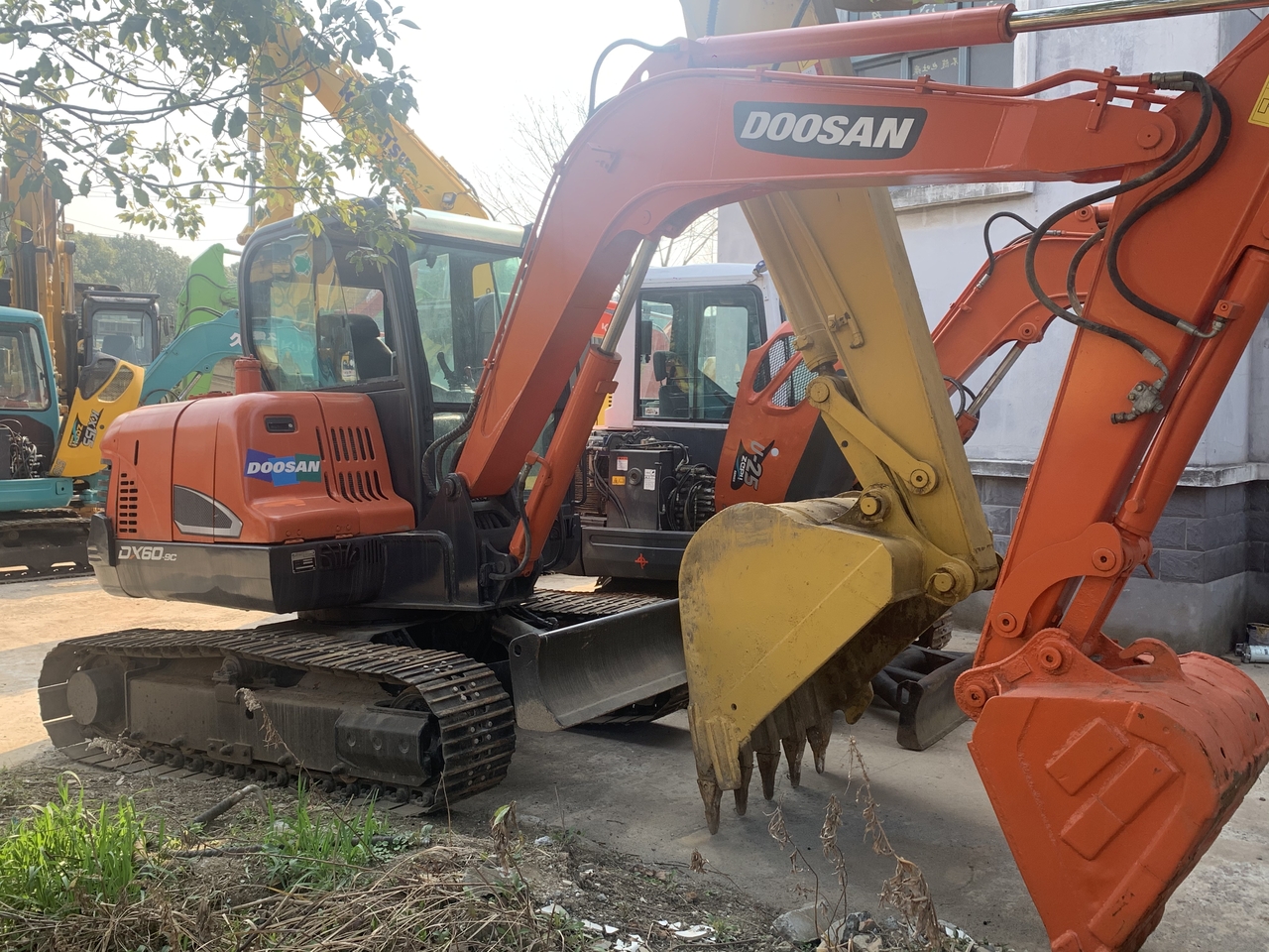 DOOSAN DX60-9 - حفارة مصغرة: صور 4 DOOSAN DX60-9 - حفارة مصغرة: صور 4