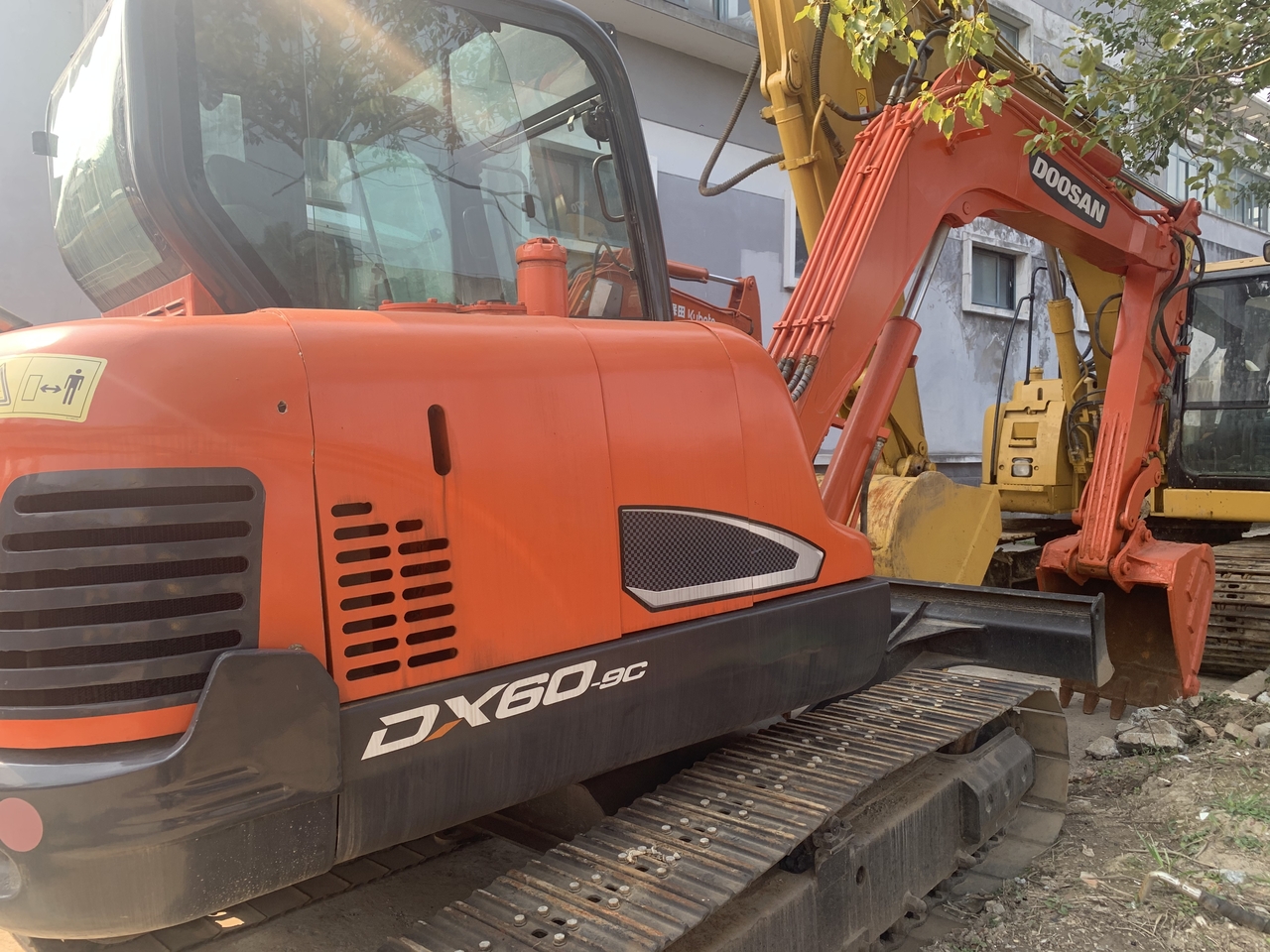 DOOSAN DX60-9 - حفارة مصغرة: صور 3 DOOSAN DX60-9 - حفارة مصغرة: صور 3