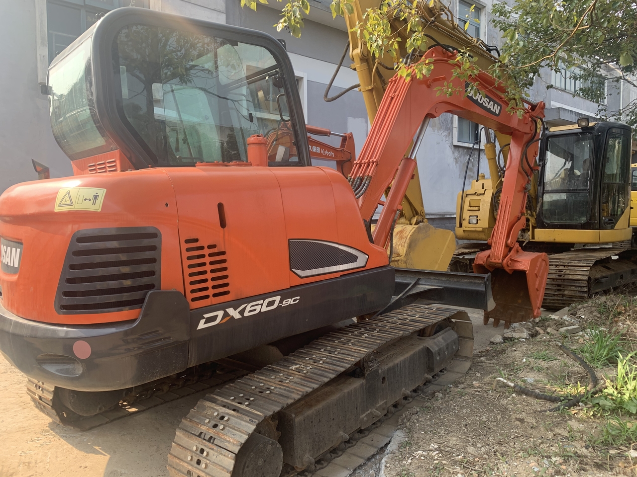 DOOSAN DX60-9 - حفارة مصغرة: صور 2 DOOSAN DX60-9 - حفارة مصغرة: صور 2