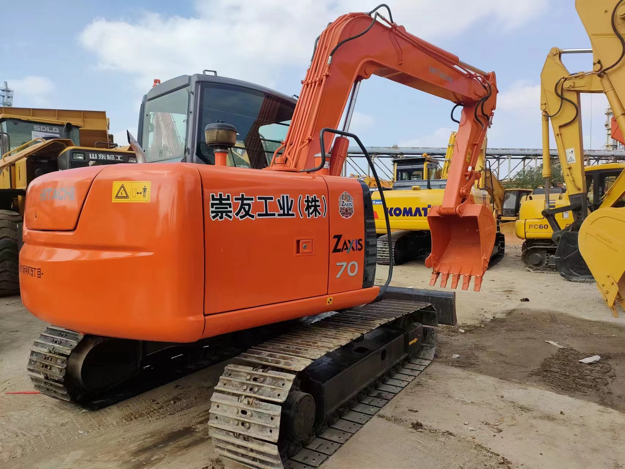 HITACHI ZX200-3G - حفارات زحافة: صور 2 HITACHI ZX200-3G - حفارات زحافة: صور 2