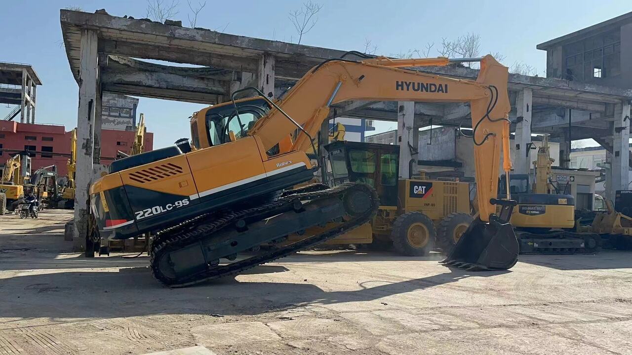 HYUNDAI 220LC-9S - حفارات زحافة: صور 3 HYUNDAI 220LC-9S - حفارات زحافة: صور 3