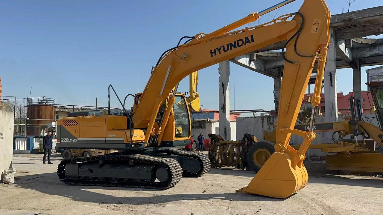 HYUNDAI 220LC-9S - حفارات زحافة: صور 1 HYUNDAI 220LC-9S - حفارات زحافة: صور 1