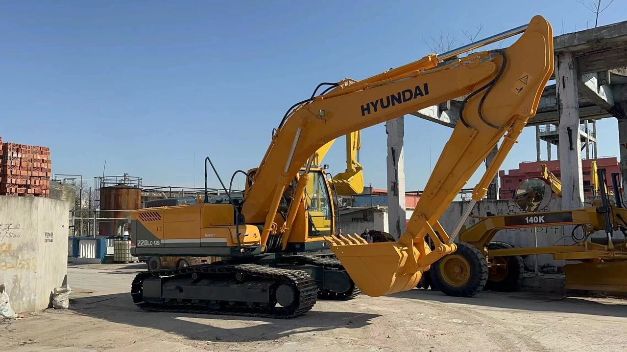 HYUNDAI 220LC-9S - حفارات زحافة: صور 3 HYUNDAI 220LC-9S - حفارات زحافة: صور 3