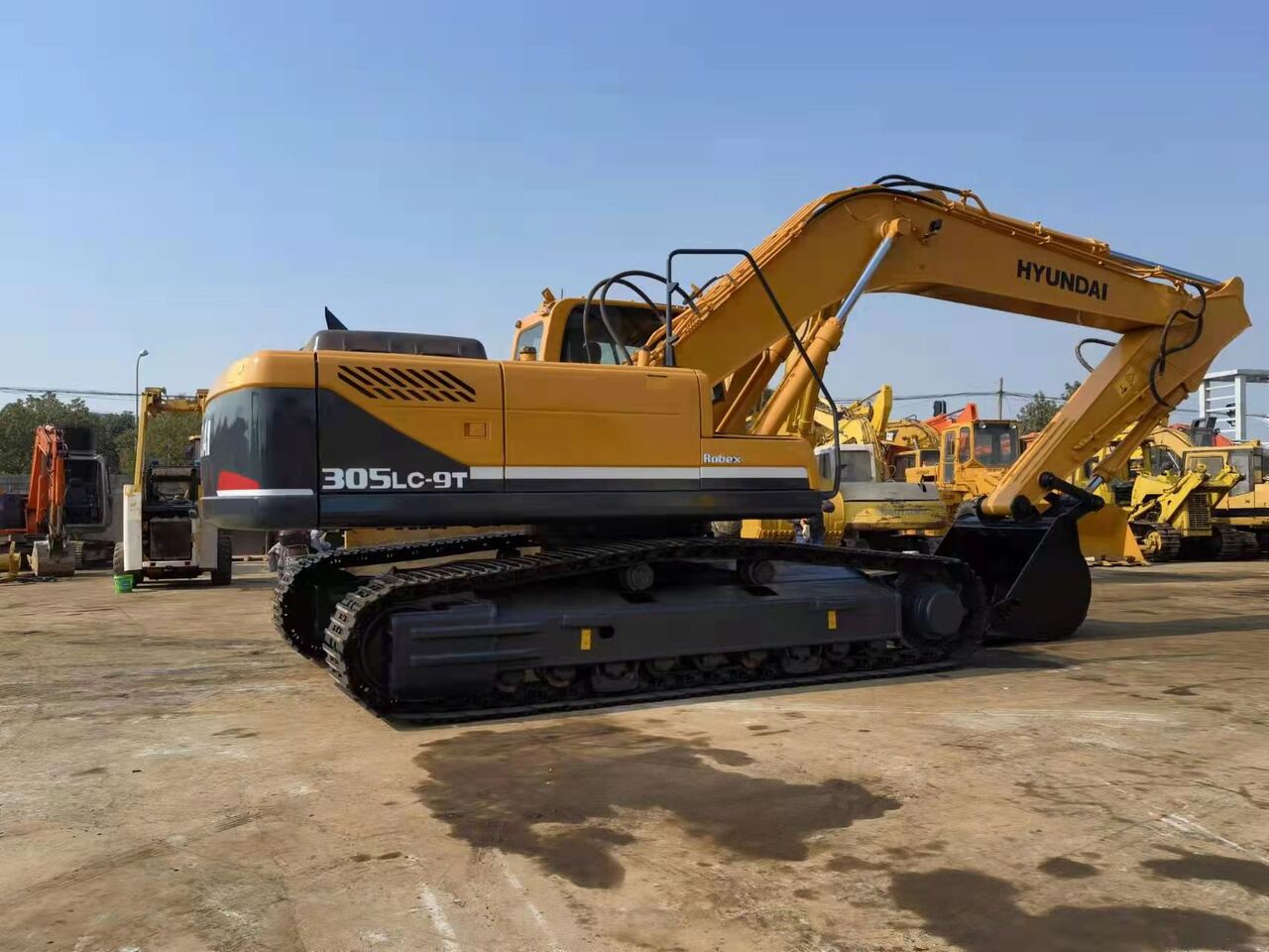 HYUNDAI R305LC-9T - حفارات زحافة: صور 2 HYUNDAI R305LC-9T - حفارات زحافة: صور 2