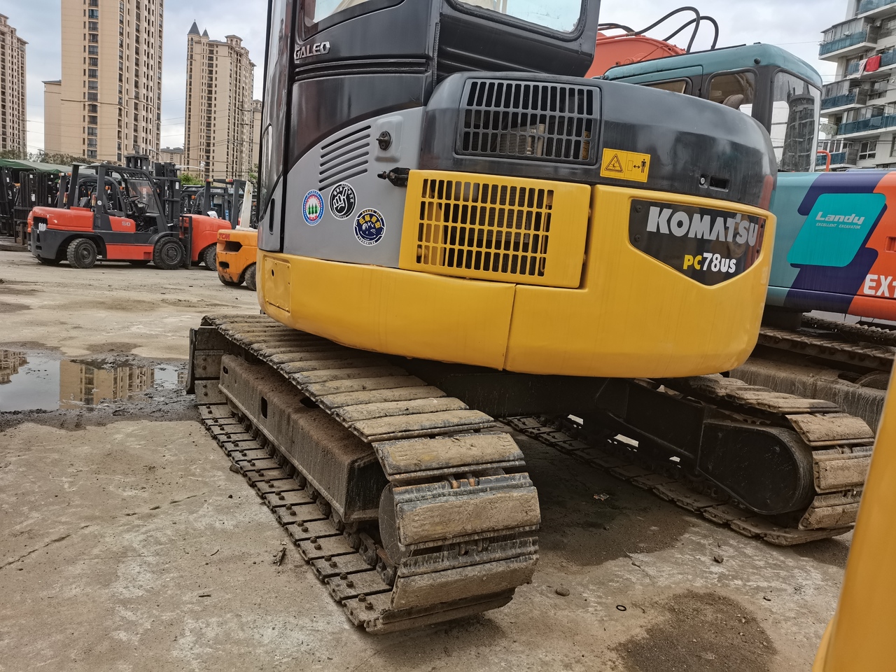 KOMATSU 78US-Mini excavator - حفارة مصغرة: صور 3 KOMATSU 78US-Mini excavator - حفارة مصغرة: صور 3