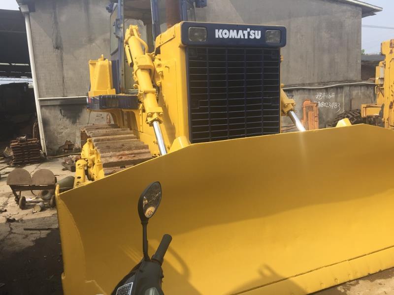 KOMATSU D85A - بلدوزر: صور 4 KOMATSU D85A - بلدوزر: صور 4