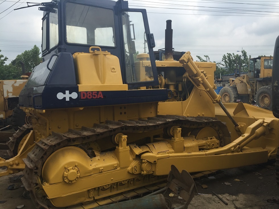 KOMATSU D85A - بلدوزر: صور 1 KOMATSU D85A - بلدوزر: صور 1