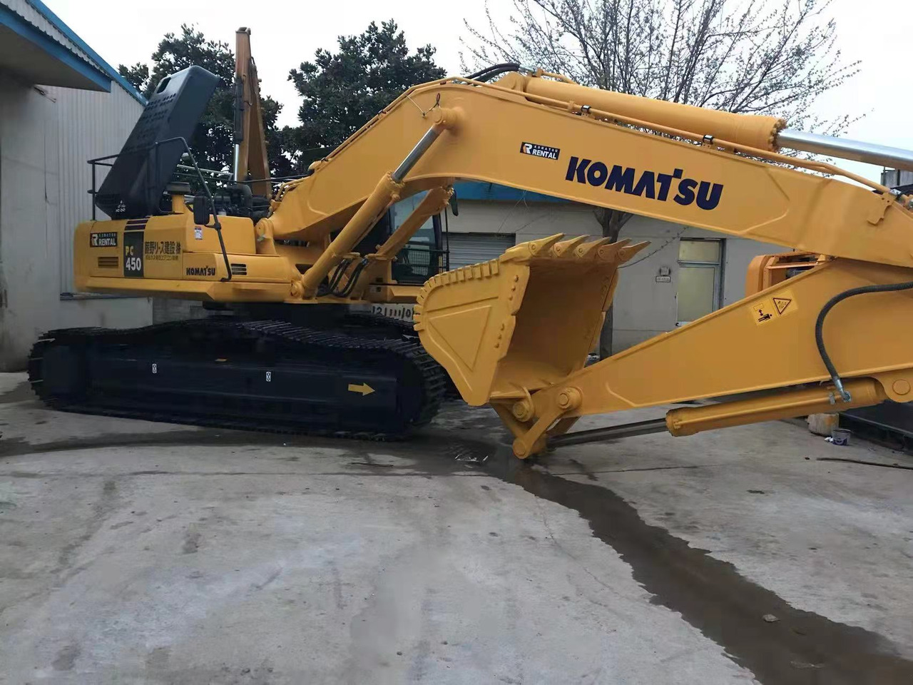 KOMATSU PC450-7-excavator - حفارات زحافة: صور 1 KOMATSU PC450-7-excavator - حفارات زحافة: صور 1