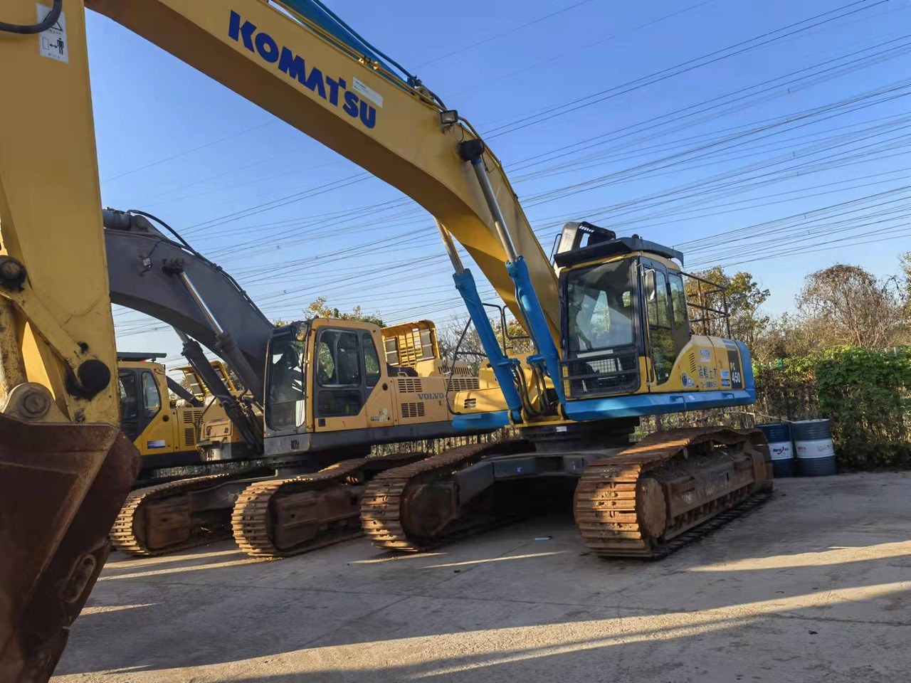 KOMATSU PC450-7-excavator - حفارات زحافة: صور 1 KOMATSU PC450-7-excavator - حفارات زحافة: صور 1