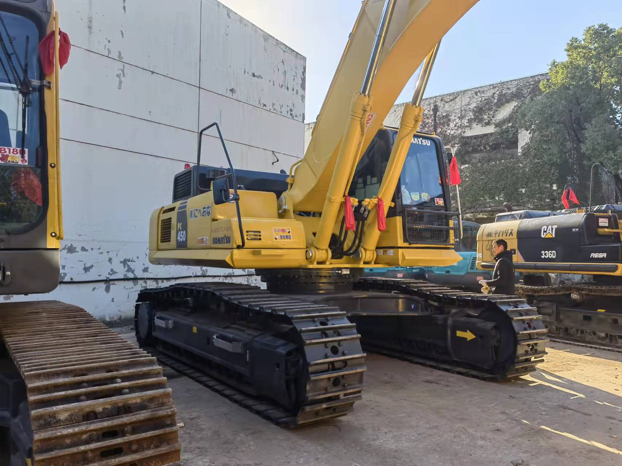 KOMATSU PC450-8-excavator - حفارات زحافة: صور 3 KOMATSU PC450-8-excavator - حفارات زحافة: صور 3