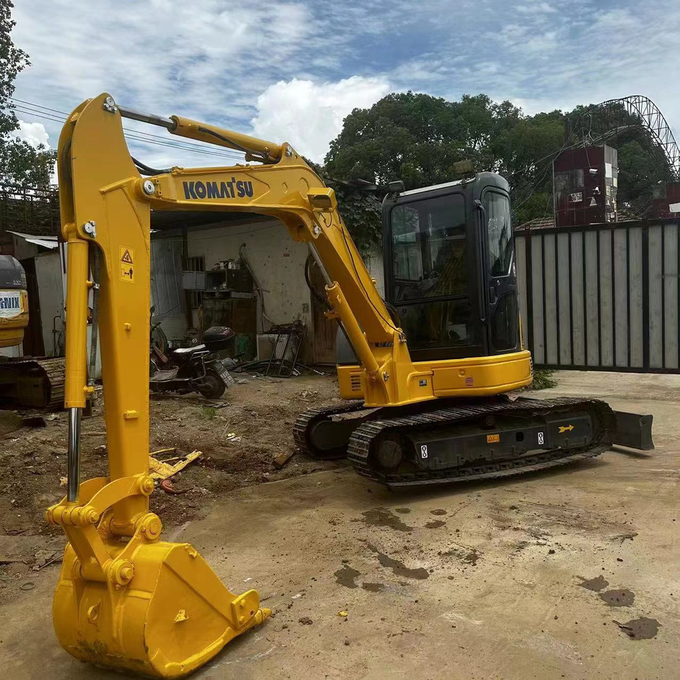 KOMATSU PC55MR - حفارة مصغرة: صور 3 KOMATSU PC55MR - حفارة مصغرة: صور 3