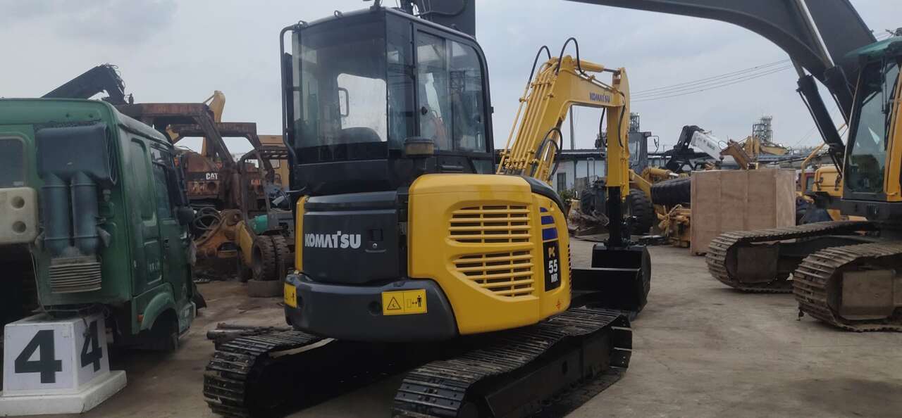 KOMATSU PC55 - حفارة مصغرة: صور 1 KOMATSU PC55 - حفارة مصغرة: صور 1