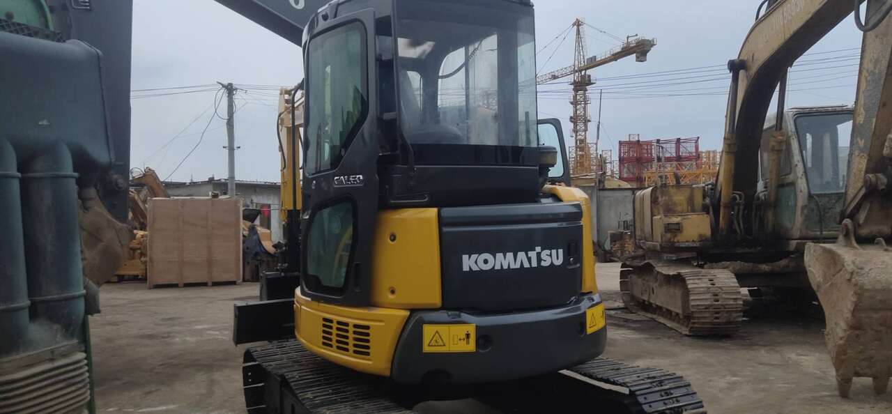 KOMATSU PC55 - حفارة مصغرة: صور 2 KOMATSU PC55 - حفارة مصغرة: صور 2