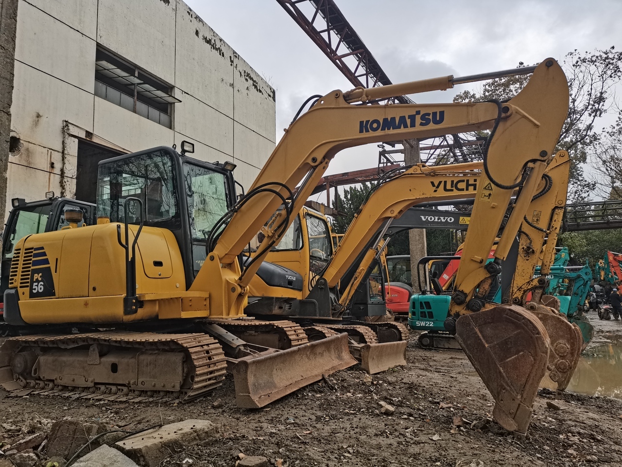 KOMATSU PC56-7 - حفارة مصغرة: صور 1 KOMATSU PC56-7 - حفارة مصغرة: صور 1