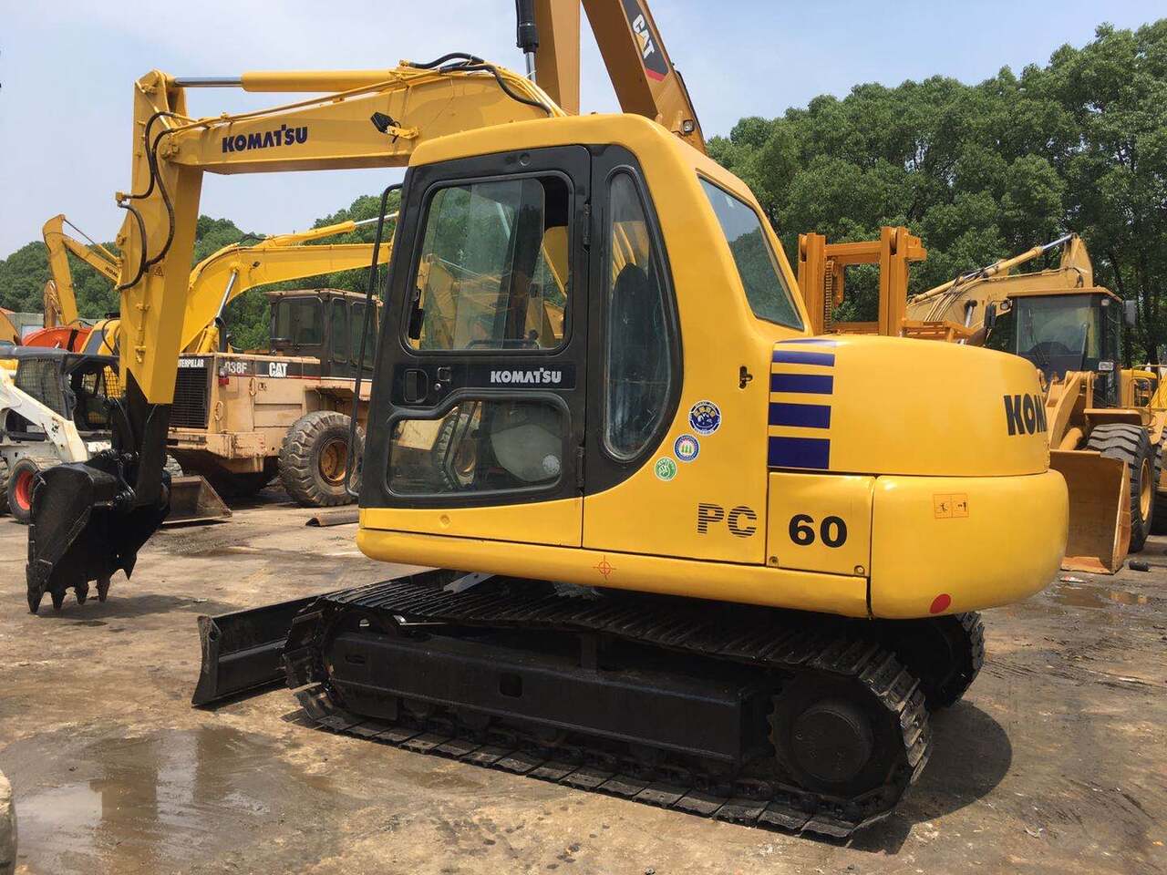 KOMATSU PC60-7 - حفارة مصغرة: صور 2 KOMATSU PC60-7 - حفارة مصغرة: صور 2