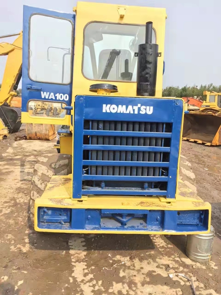 KOMATSU WA100 - اللودر بعجل: صور 4 KOMATSU WA100 - اللودر بعجل: صور 4