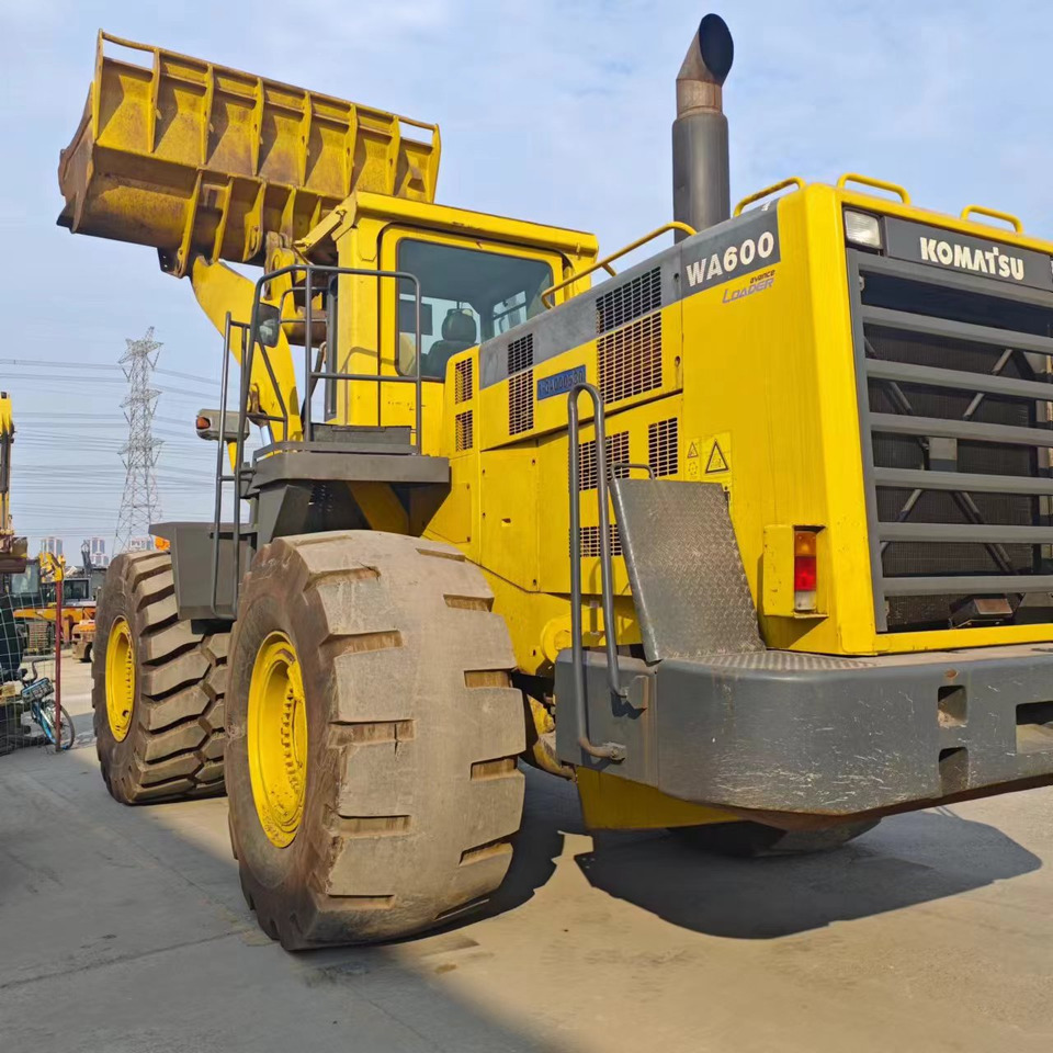 KOMATSU WA600-3 - اللودر بعجل: صور 3 KOMATSU WA600-3 - اللودر بعجل: صور 3