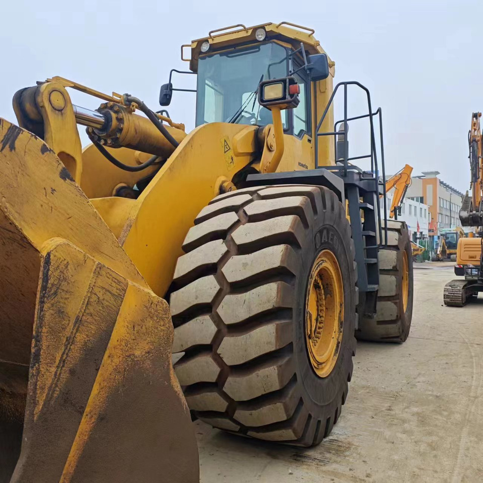 KOMATSU WA600-3 - اللودر بعجل: صور 4 KOMATSU WA600-3 - اللودر بعجل: صور 4