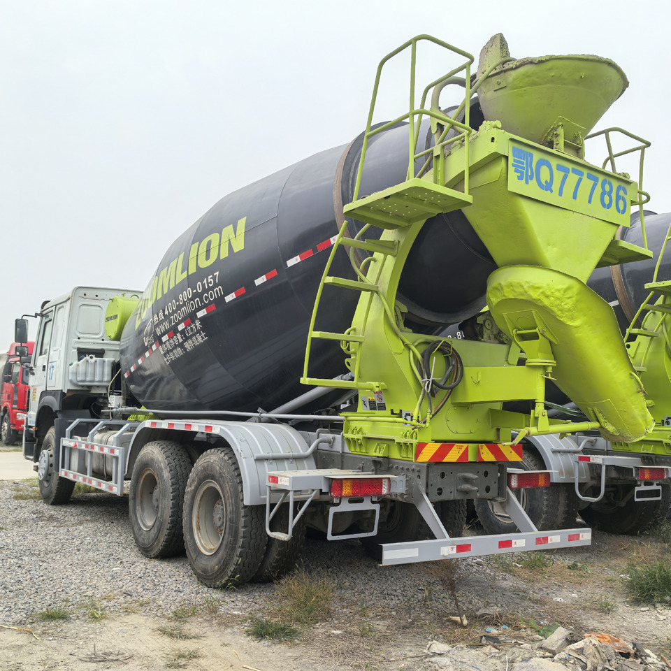 SINOTRUK Howo 6x4 mixer pump truck - شاحنة: صور 4 SINOTRUK Howo 6x4 mixer pump truck - شاحنة: صور 4