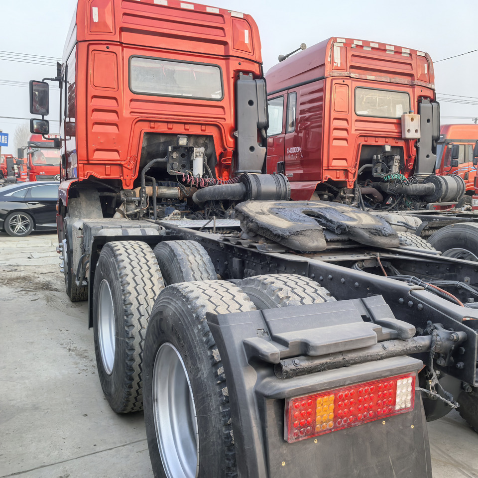Shacman M3000 6x4 - شاحنة جرار: صور 3 Shacman M3000 6x4 - شاحنة جرار: صور 3