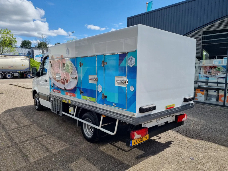 Mercedes-Benz Sprinter 513 CDI COLDCAR EISWAGEN -40C 4+4 TUREN EURO 6 ICECREAM - الشاحنات الصغيرة المبردة: صور 5 Mercedes-Benz Sprinter 513 CDI COLDCAR EISWAGEN -40C 4+4 TUREN EURO 6 ICECREAM - الشاحنات الصغيرة المبردة: صور 5