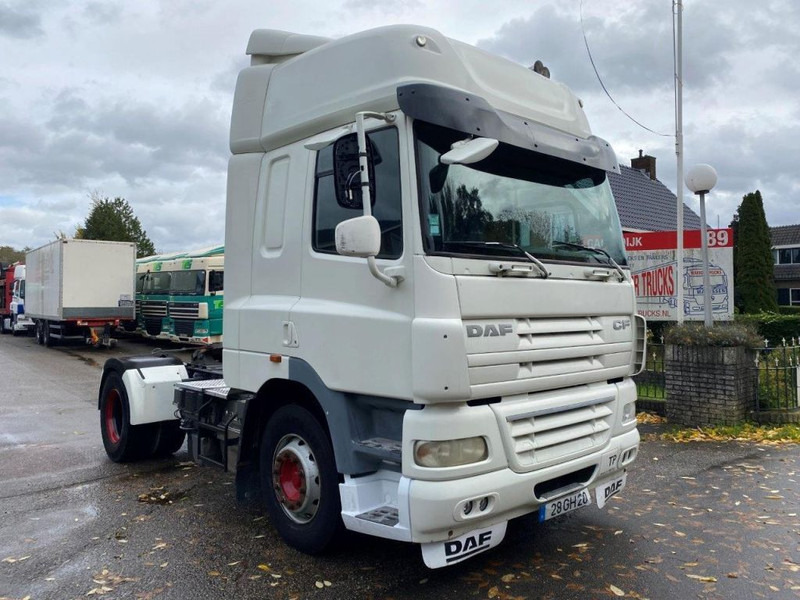 DAF CF 85.410 85CF 410 AUTOMATIC - شاحنة جرار: صور 4 DAF CF 85.410 85CF 410 AUTOMATIC - شاحنة جرار: صور 4