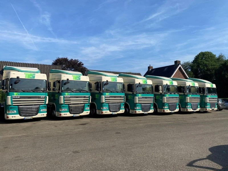 DAF XF 105.410 4 PIECES AVAILABLE - شاحنة جرار: صور 1 DAF XF 105.410 4 PIECES AVAILABLE - شاحنة جرار: صور 1