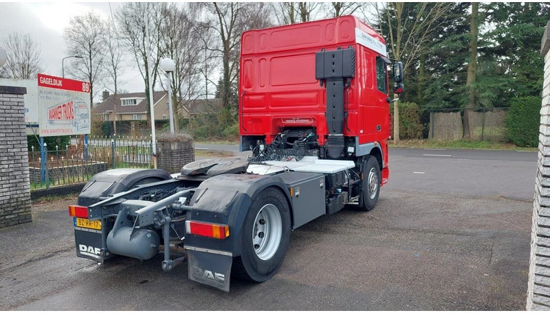 DAF XF 105.410 4X2 HYDRAULIC - شاحنة جرار: صور 3 DAF XF 105.410 4X2 HYDRAULIC - شاحنة جرار: صور 3