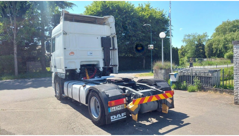 DAF XF 105.410 4x2 - شاحنة جرار: صور 4 DAF XF 105.410 4x2 - شاحنة جرار: صور 4