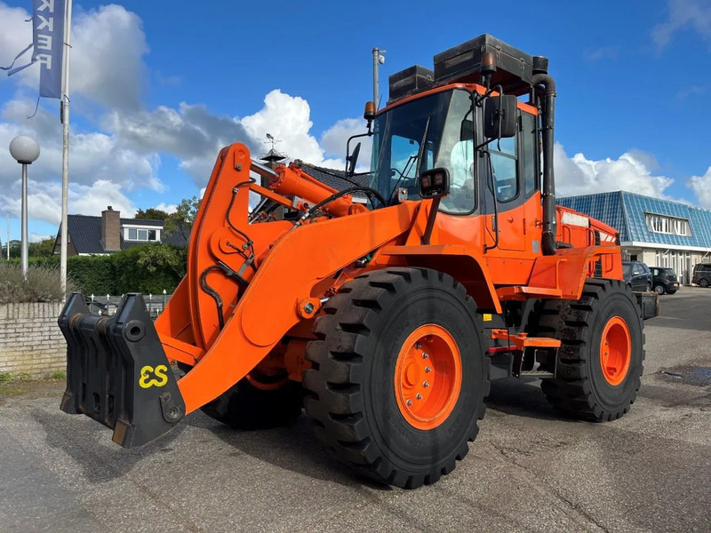 Doosan DL250 - اللودر بعجل: صور 1 Doosan DL250 - اللودر بعجل: صور 1