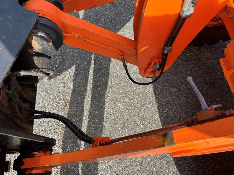 Doosan DL250 - اللودر بعجل: صور 5 Doosan DL250 - اللودر بعجل: صور 5