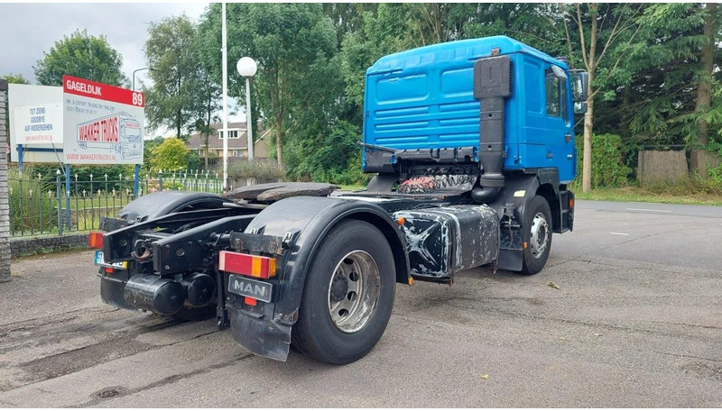 MAN 19.403 MANUAL GEARBOX - شاحنة جرار: صور 5 MAN 19.403 MANUAL GEARBOX - شاحنة جرار: صور 5