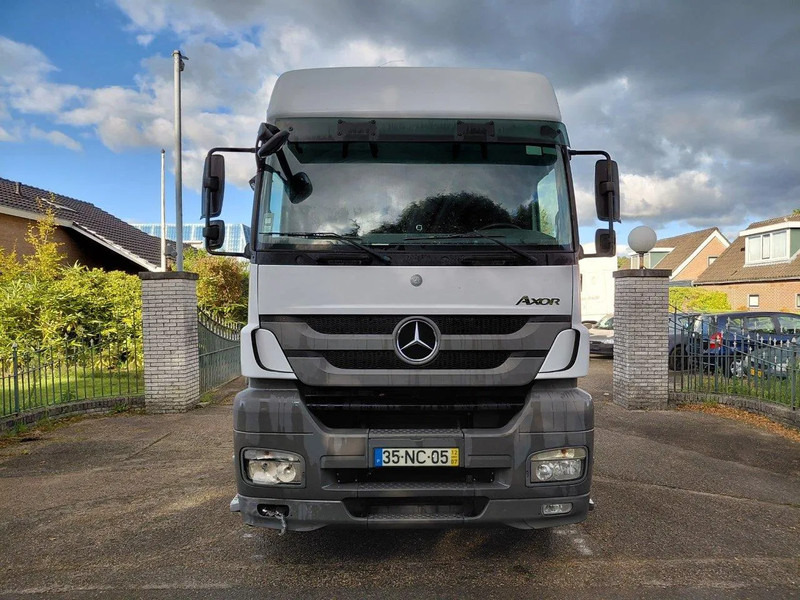 Mercedes-Benz Axor 1843 2 Pieces 4x2 Retarder - شاحنة جرار: صور 5 Mercedes-Benz Axor 1843 2 Pieces 4x2 Retarder - شاحنة جرار: صور 5