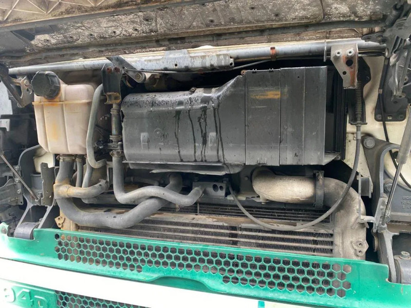 Scania P94-220 MANUAL BOX MECHANIC FUEL PUMP - شاحنة ستارة: صور 2 Scania P94-220 MANUAL BOX MECHANIC FUEL PUMP - شاحنة ستارة: صور 2