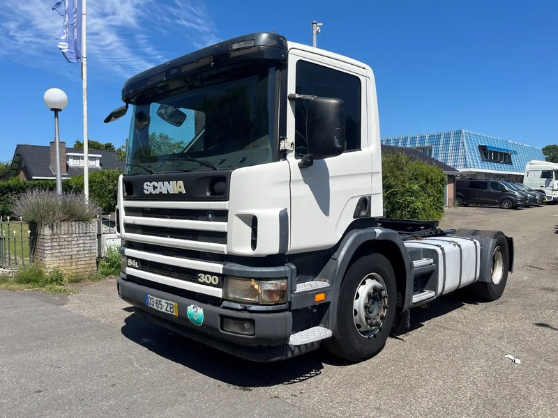 Scania P94-300 94 MANUAL GEARBOX AIRCO RETARDER 10-2004 - شاحنة جرار: صور 1 Scania P94-300 94 MANUAL GEARBOX AIRCO RETARDER 10-2004 - شاحنة جرار: صور 1