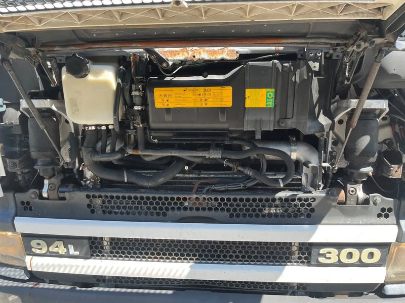 Scania P94-300 94 MANUAL GEARBOX AIRCO RETARDER 10-2004 - شاحنة جرار: صور 3 Scania P94-300 94 MANUAL GEARBOX AIRCO RETARDER 10-2004 - شاحنة جرار: صور 3