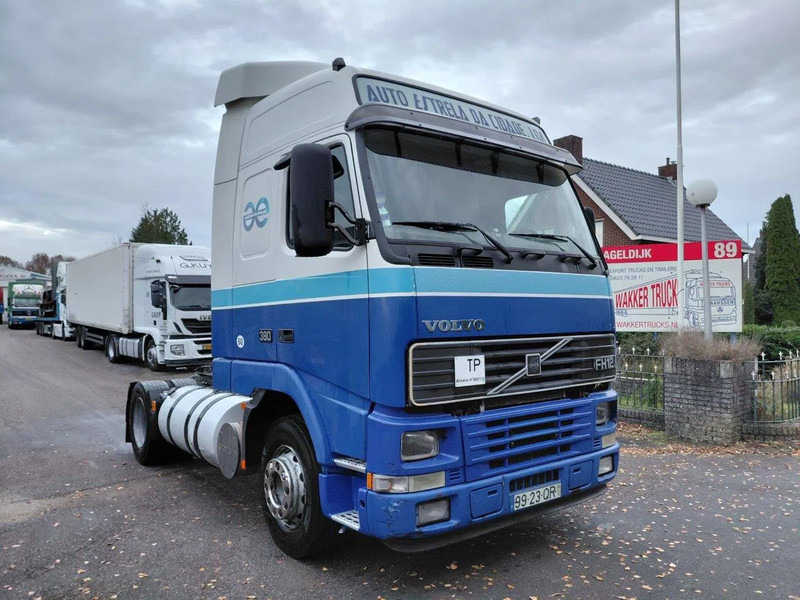 Volvo FH 12.380 MANUAL 3+3 GEARBOX - شاحنة جرار: صور 3 Volvo FH 12.380 MANUAL 3+3 GEARBOX - شاحنة جرار: صور 3