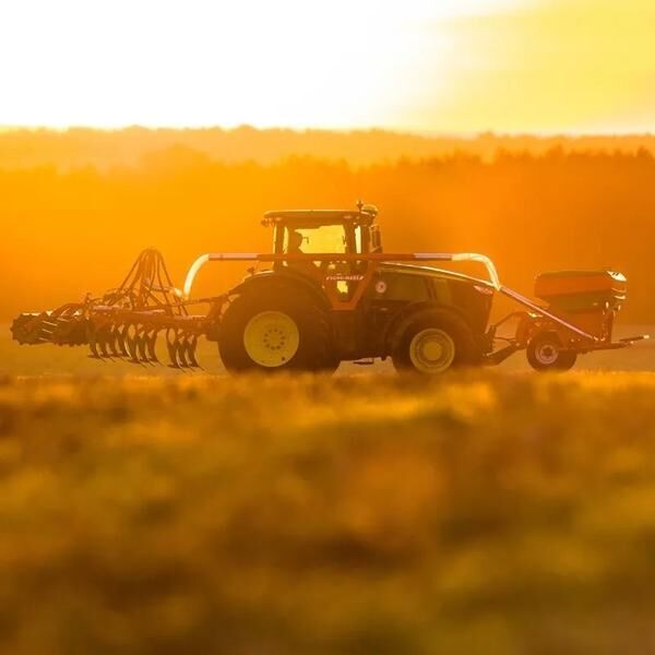 AGRO-MASZ IKAR - PNEUMATYCZNY SIEWNIK ZBOŻOWY (FRONTOWY) - آلة رش الأسمدة: صور 1 AGRO-MASZ IKAR - PNEUMATYCZNY SIEWNIK ZBOŻOWY (FRONTOWY) - آلة رش الأسمدة: صور 1