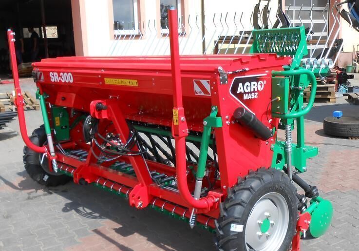 AGRO-MASZ SR-300 / SEMBRADORA MECÁNICA - معدات بذار: صور 2 AGRO-MASZ SR-300 / SEMBRADORA MECÁNICA - معدات بذار: صور 2