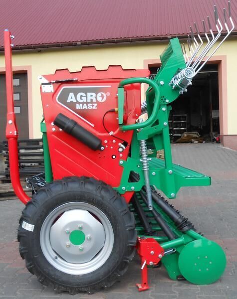 AGRO-MASZ Seed drill/ Siewnik rzędowy SR-270 - معدات بذار: صور 5 AGRO-MASZ Seed drill/ Siewnik rzędowy SR-270 - معدات بذار: صور 5