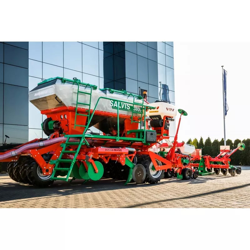 AGRO-MASZ Siewnik pneumatyczny do uprawy pasowej SLAVIS - معدات بذار: صور 1 AGRO-MASZ Siewnik pneumatyczny do uprawy pasowej SLAVIS - معدات بذار: صور 1